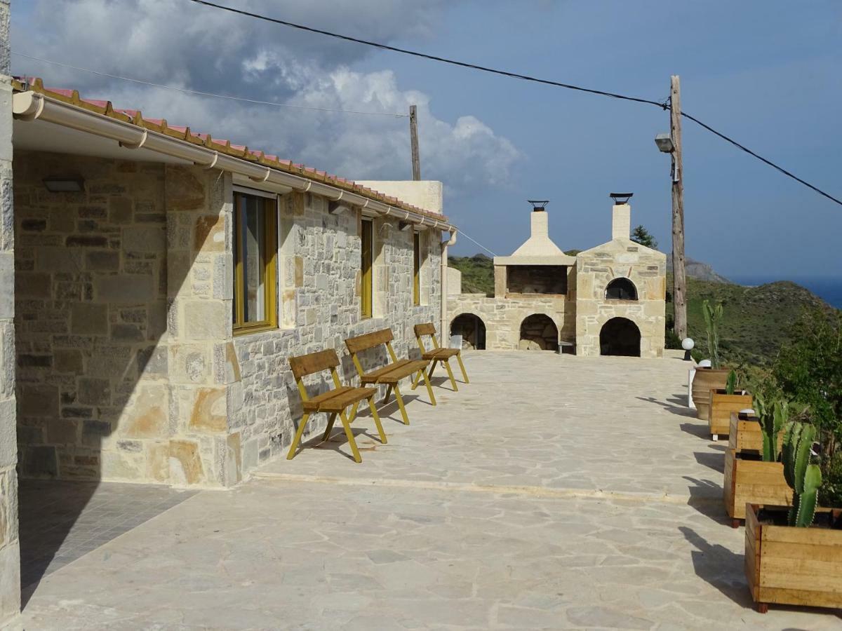 Gaitani Village Lentas Bagian luar foto